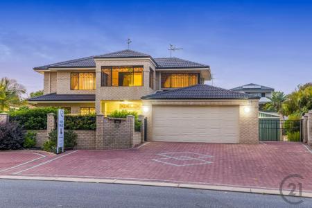 86 Mclarty Road, Halls Head, WA 6210, Australia