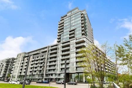 1025  Rue de la Commune E., Montréal (Ville-Marie), Quebec H2L 0G5, Canada