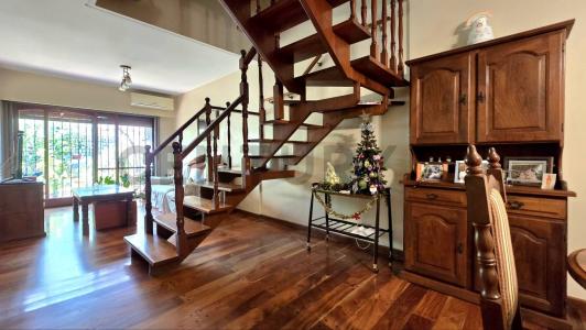 Cullen 5400, Villa Urquiza, Capital Federal 1431, Argentine