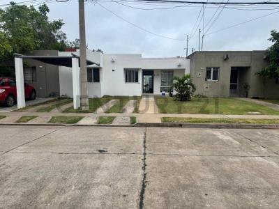 Condominio Sevilla Pinatar, calle Albaricoque nro 51 , Norte, Santa Cruz, Bolivia