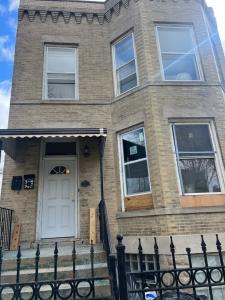 7431 S Saint Lawrence Avenue, Chicago, Illinois 60619, USA