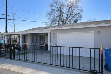 2915 Taft Street, Sacramento, California 95815, USA