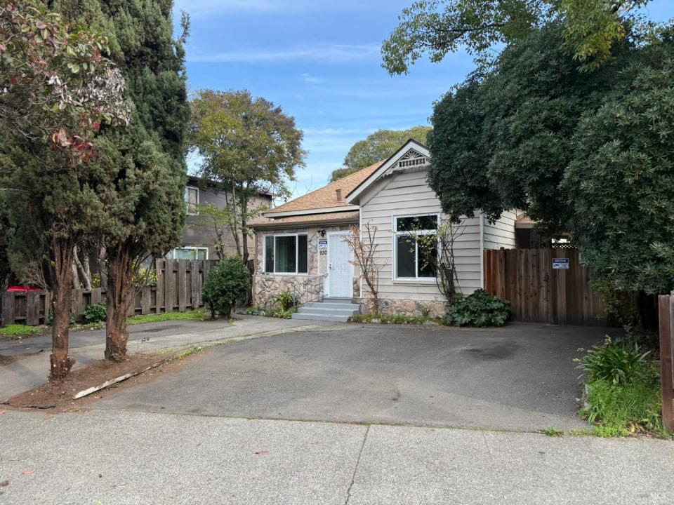 930 Morgan St 3, Santa Rosa, California 95401, Estados Unidos