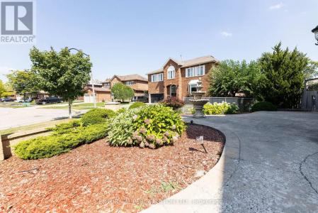 23 LEAH CRESCENT, Ajax (central West), Ontario L1T 3J2, Canada