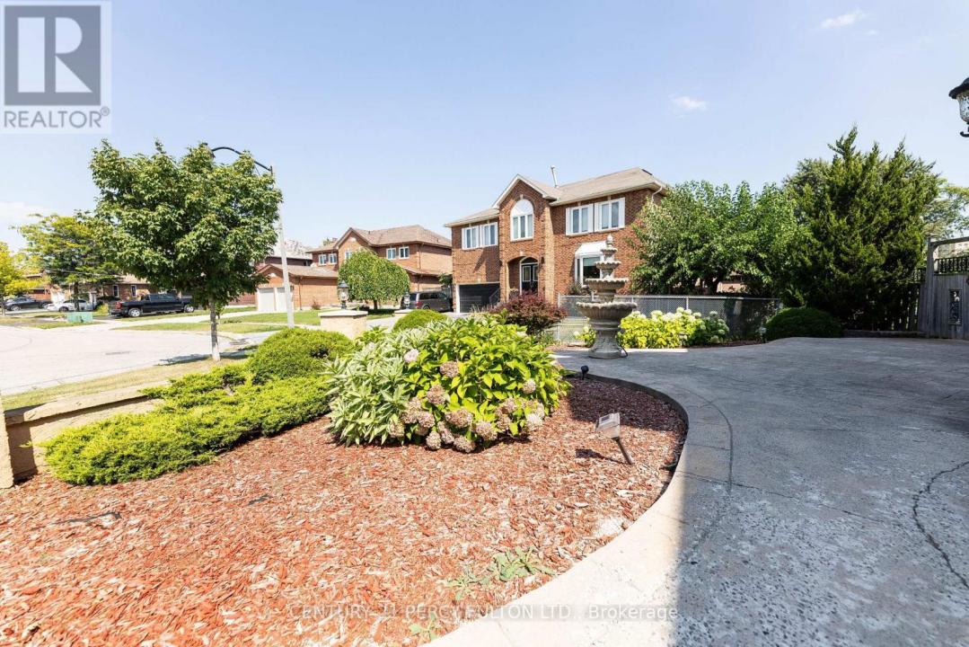 23 LEAH CRESCENT, Ajax (central West), Ontario L1T 3J2, Kanada