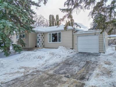 1204 12TH STREET, Brandon, Manitoba R7A 4N8, Canadá