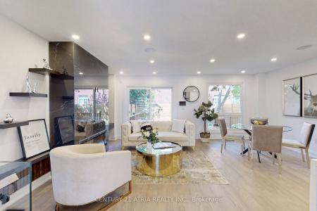 42 COVENTRY COURT, Richmond Hill, Ontario L4C 8B8, Canada