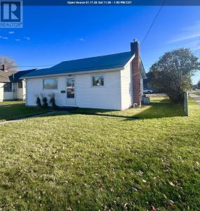 1201 SECOND ST E., Fort Frances, Ontario P9A 1P5, Kanada