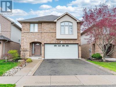 4110 FOREST RUN AVENUE, Burlington (tansley), Ontario L7M 4L7, Canada