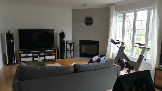 8190  Rue Ouimet, Brossard, Quebec J4Y 3C8, Kanada