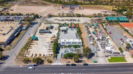 104 O'sullivan Beach Road, Lonsdale, SA 5160, Australia