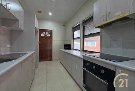 30 Kenyon Street, Fairfield, NSW 2165, Austrália