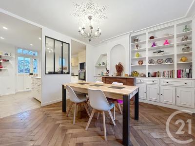 Melun, Île-de-France 77000, France