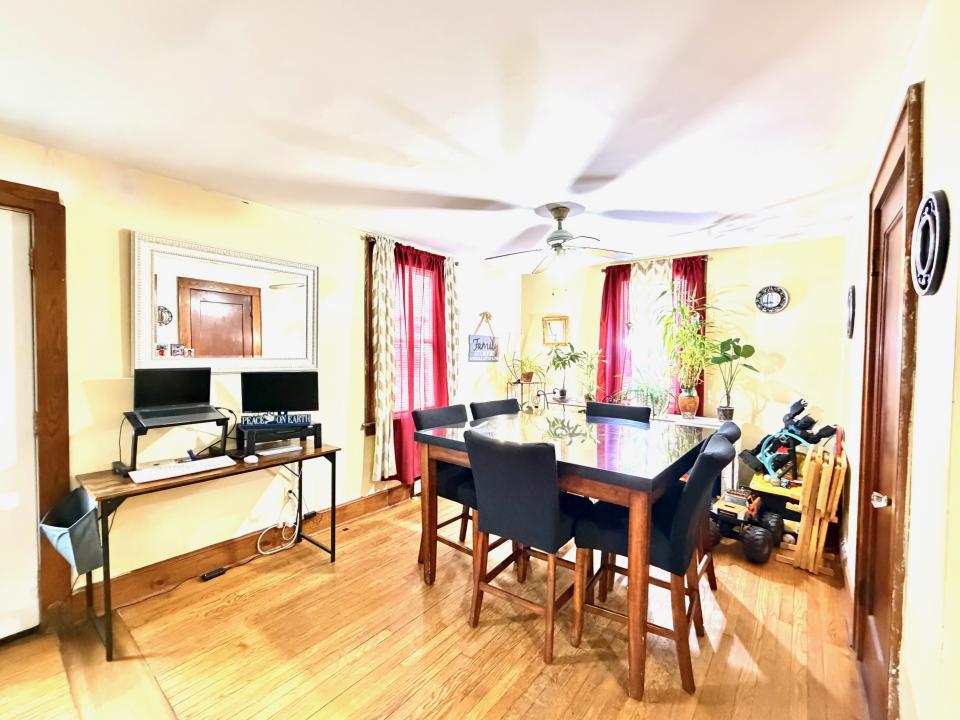 24 Byron Avenue, Ansonia, Connecticut 06401, USA