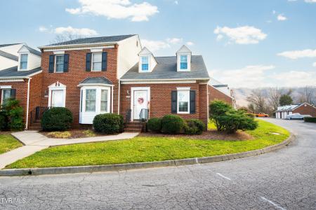 2030 West Manor Court, Kingsport, Tennessee 37660, USA