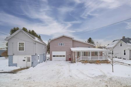 219 2nd Avenue, Manistee, Michigan 49660, USA