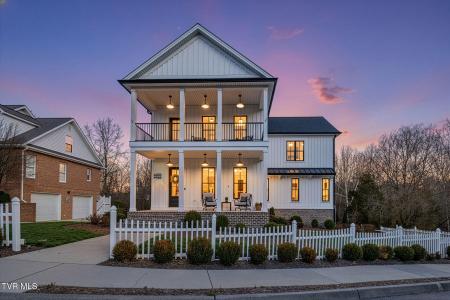 2125 Saint Erics Court, Kingsport, Tennessee 37660, USA