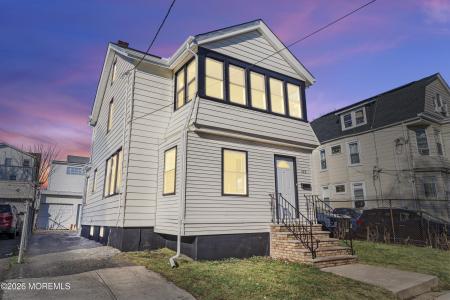 113 Columbia Avenue, Newark, New Jersey 07106, USA