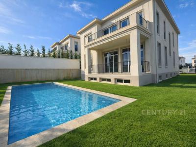 Farkë |##| Rolling Hill Residence, Tirana, Albania