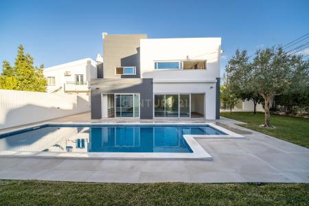 Almada, Setúbal 2820-285, Portugal