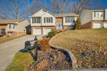 1032 Carrington Court, Kingsport, Tennessee 37660, États-Unis