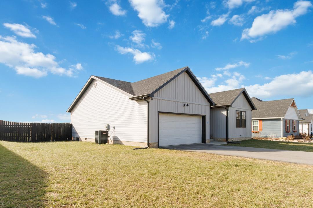 111 Dean Drive, Harrosdburg, Kentucky 40330, Estados Unidos