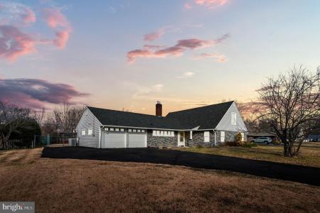 169 FORSYTHIA DRIVE N, LEVITTOWN, Pennsylvania 19056, USA