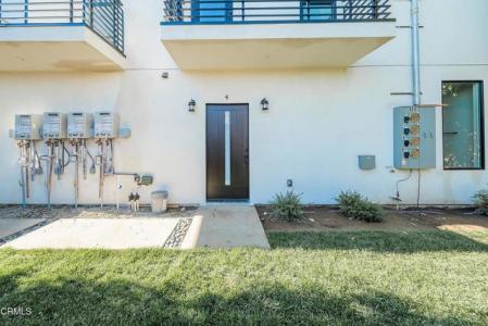 668 Keenan Ave #D, Los Angeles, California 90022, USA