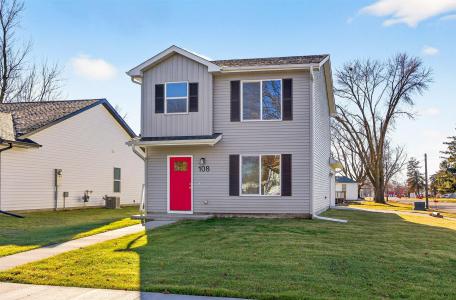 108 3rd Avenue, Slater, Iowa 50244, USA