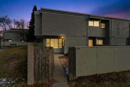 528 East Bluff, Madison, Wisconsin 53704, USA