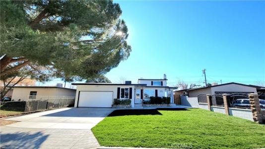 1826 E Avenue Q12, Palmdale, Californie 93550, États-Unis