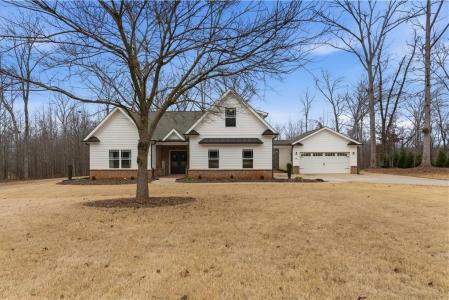 246 Emmaline Lane, Jefferson, Georgia 30549, USA