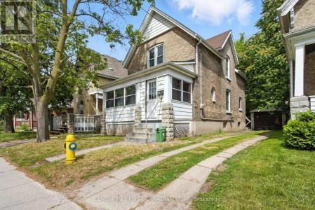 111 WHARNCLIFFE ROAD NORTH, London North (north N), Ontario N6H 2A8, Canada