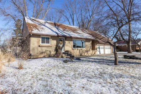 1121 Airfield, Midland, Michigan 48642, États-Unis