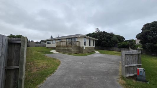 21 Sunset Drive, Baylys Beach, Kaipara District 0377, New Zealand