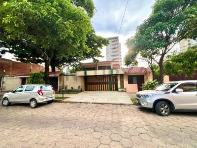 entre 1er y 2do anillo, Calle Gualberto Villaroel , Sur, Santa Cruz 00001, Bolivien