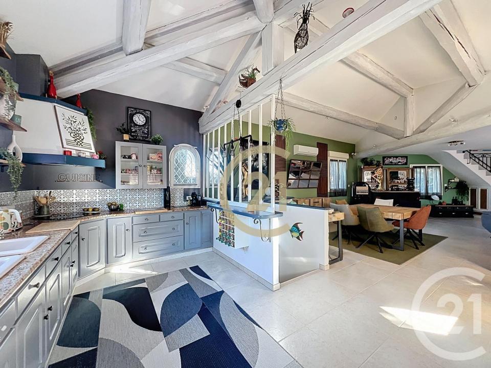 Uzes, ラングドック=ルション 30700, アキタン