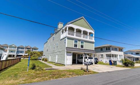 1511 Holly Dr., North Myrtle Beach, SC 29582, USA