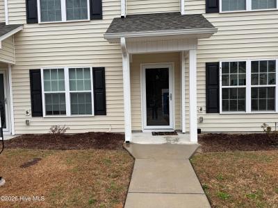 1240 Cross Creek Circle #5, Greenville, North Carolina 27834, Stati Uniti