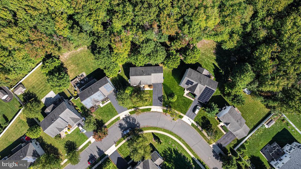 406 Arnold Drive, Florence, New Jersey 08518