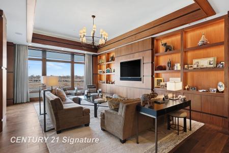 1111 N Water , 405, Bay City, Michigan 48708, USA