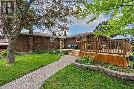 38 WILLOWBANK ROAD WEST, Gananoque, Ontario K7G 2V5, Canada