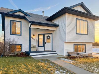 4513 44 AVENUE CLOSE, Rocky Mountain House, Alberta T4T 0A5, Canada