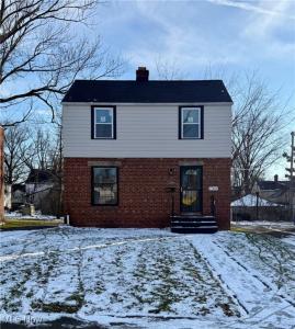 17404 Throckley Avenue, Cleveland, Ohio 44128, USA