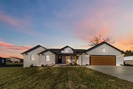 179 Clear Lake Drive, Somerset, Kentucky 42503, USA