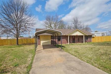1208 SW 14th Court, Wagoner, Oklahoma 74467, USA