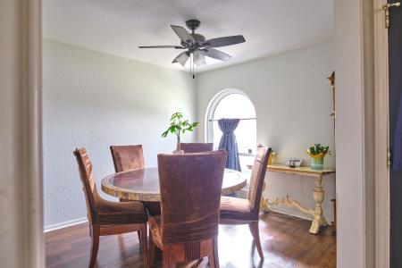 729 Newman Street, Angleton, Texas 77515, USA