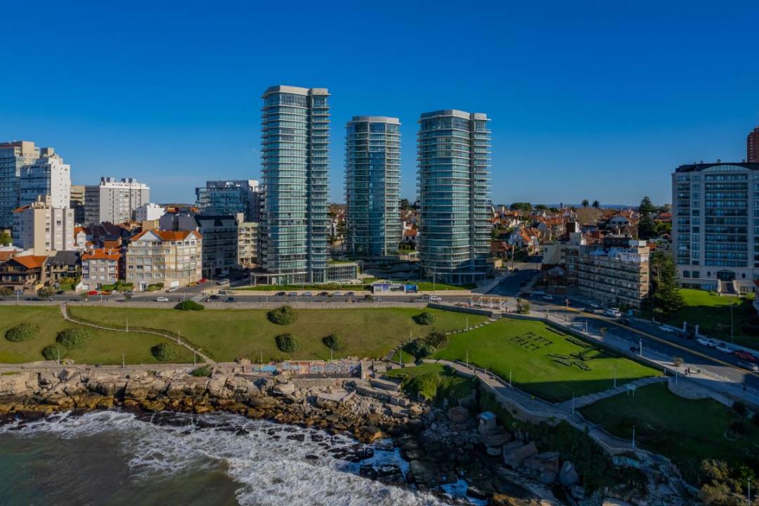 Aristobulo del Valle 2790, Mar Del Plata, Buenos Aires Costa Atlántica 00001, Argentina