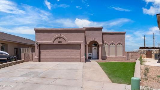 2297 Lisa Sherr St., El Paso, Texas 79938, USA
