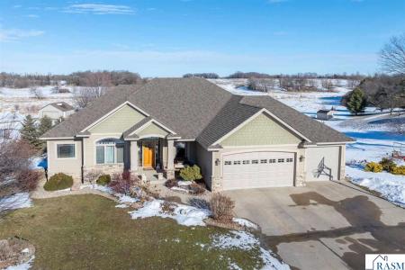 610 E Rolling Hills Drive, Le Center, Minnesota 56057, USA